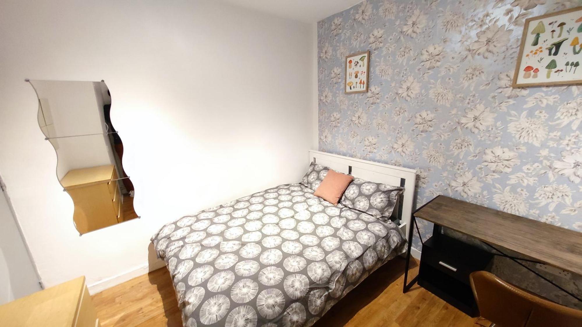 Spacious Flat With 2 To 3 Bedrooms In Central London Eksteriør billede